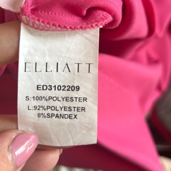 ELLIATT Across Gown - Picture 6 of 8